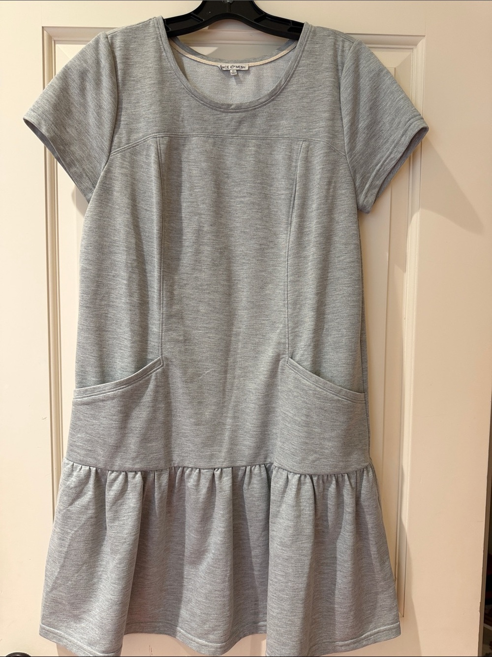 Casual Short-Sleeve Scoop Neck Dress with Pockets - Light Gray